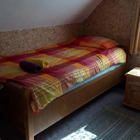 Pensión Art Ddr Eig Bad Dir Im Zim, 3 Og, Treppensteigen Kein Fruehhstück Keine Kueche Nur Uebernachtung Parkpl, Wifi, Blankenb 3*