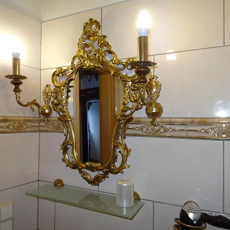 Art Ddr Eig Bad Dir Im Zim, 3 Og, Treppensteigen Kein Fruehhstück Keine Kueche Nur Uebernachtung Parkpl, Wifi, Blankenb Blankenburg (Harz)