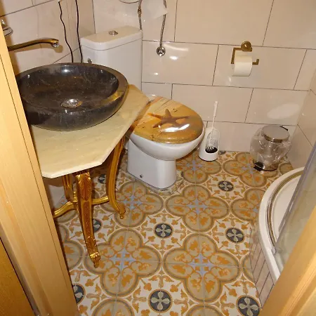 Ddr- Eig Bad Dir Im Zim, 3 Og, Treppensteigen, Küchen Ecke Auf Dem Flur, Fruestueck Selber Machen, Parkpl, Wifi, Blankenb