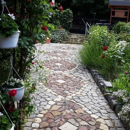 Art Ddr Eig Bad Dir Im Zim, 3 Og, Treppensteigen Kein Fruehhstück Keine Kueche Nur Uebernachtung Parkpl, Wifi, Blankenb Pensión