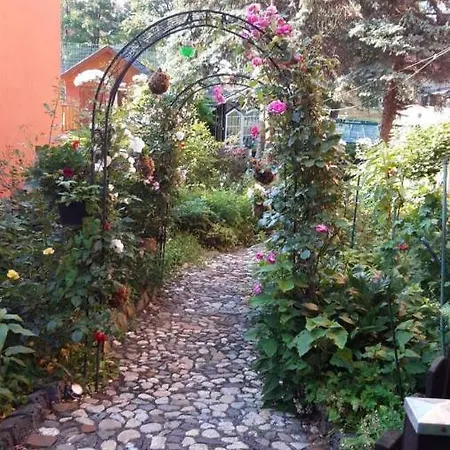 Ddr- Eig Bad Dir Im Zim, 3 Og, Treppensteigen, Küchen Ecke Auf Dem Flur, Fruestueck Selber Machen, Parkpl, Wifi, Blankenb Gasthof *